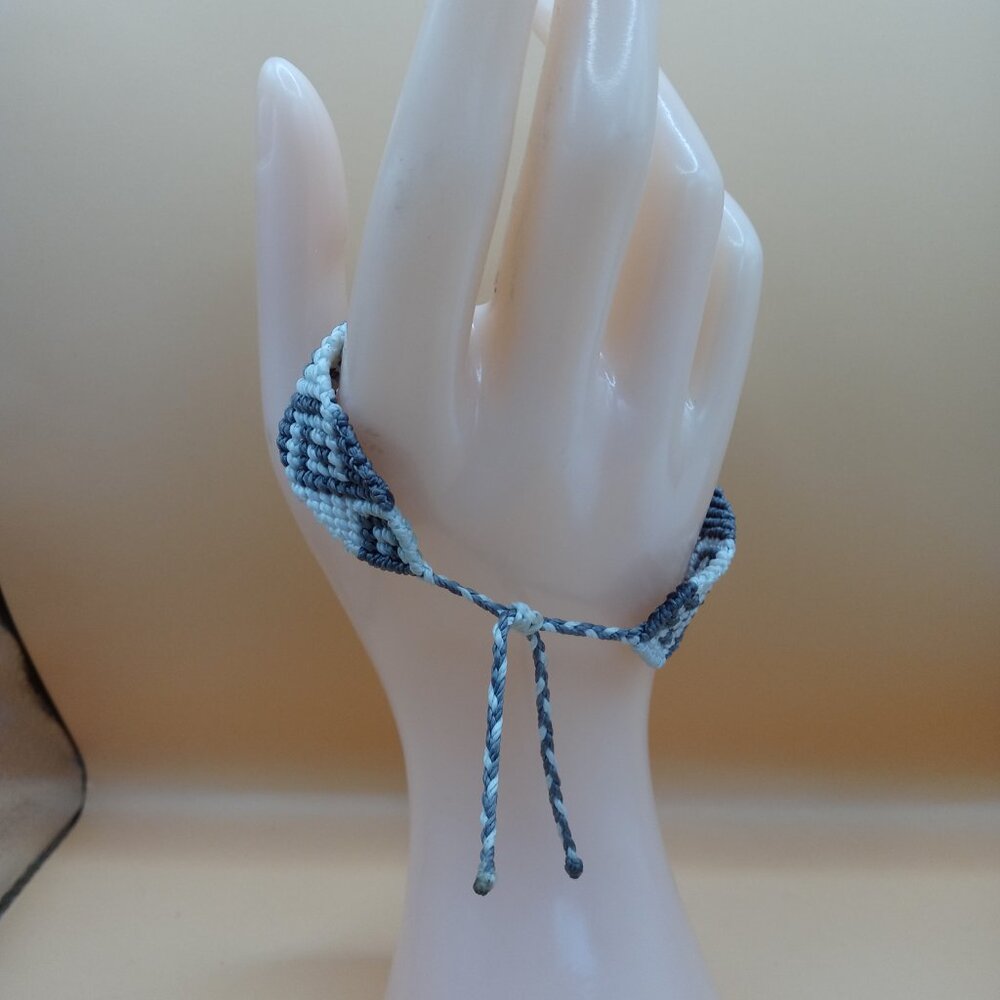 Multicolor Handwoven Macrame Thread Bracelet Desi… - image 5